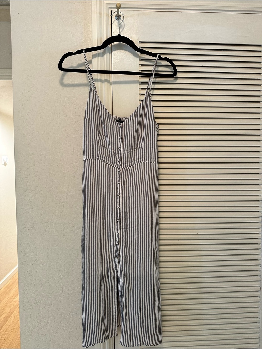 Abercrombie Striped Button-Front Midi Dress in Navy and White Summer